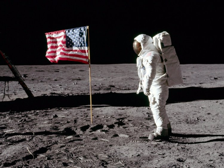 us flag first moon landing