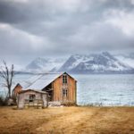 abandoned-arctic-houses-10