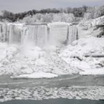 niagara-falls-frozen-5